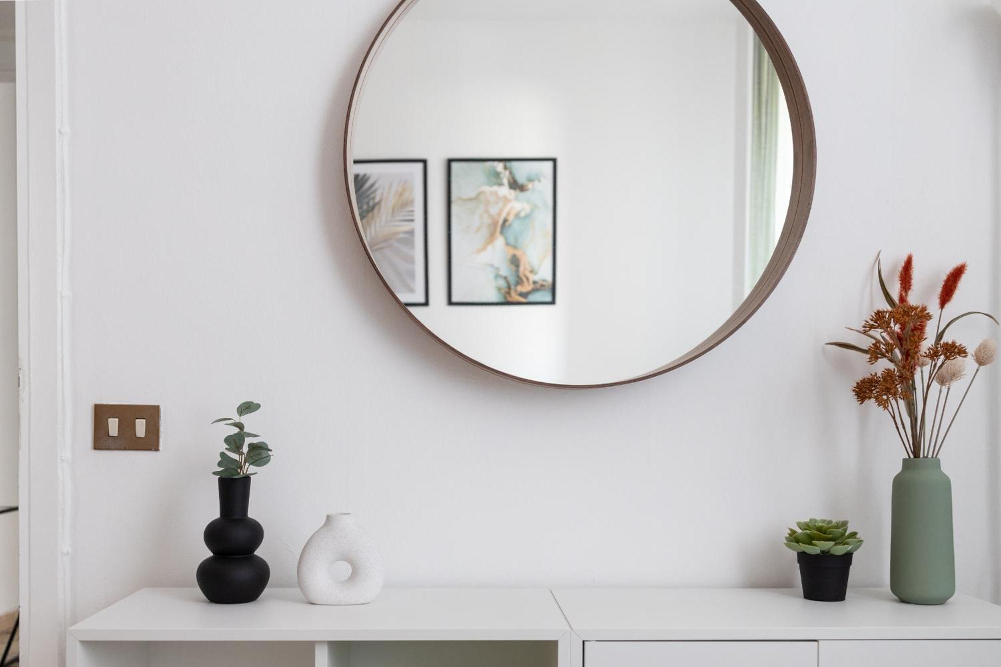 8 Min Dalla Metro Casa Elegante Con Netflix E Wifi Milano Eksteriør bilde